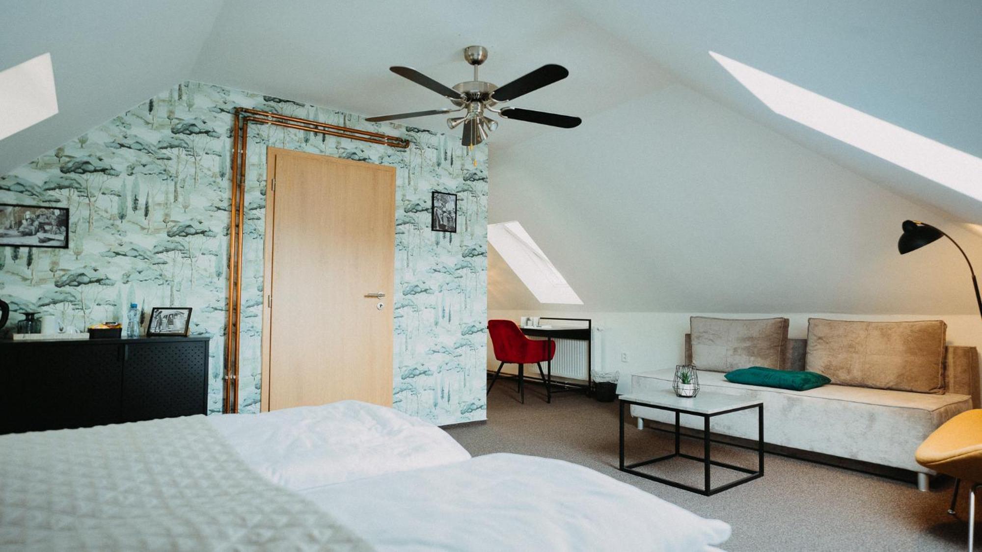 ホテル House Hradec Králové エクステリア 写真
