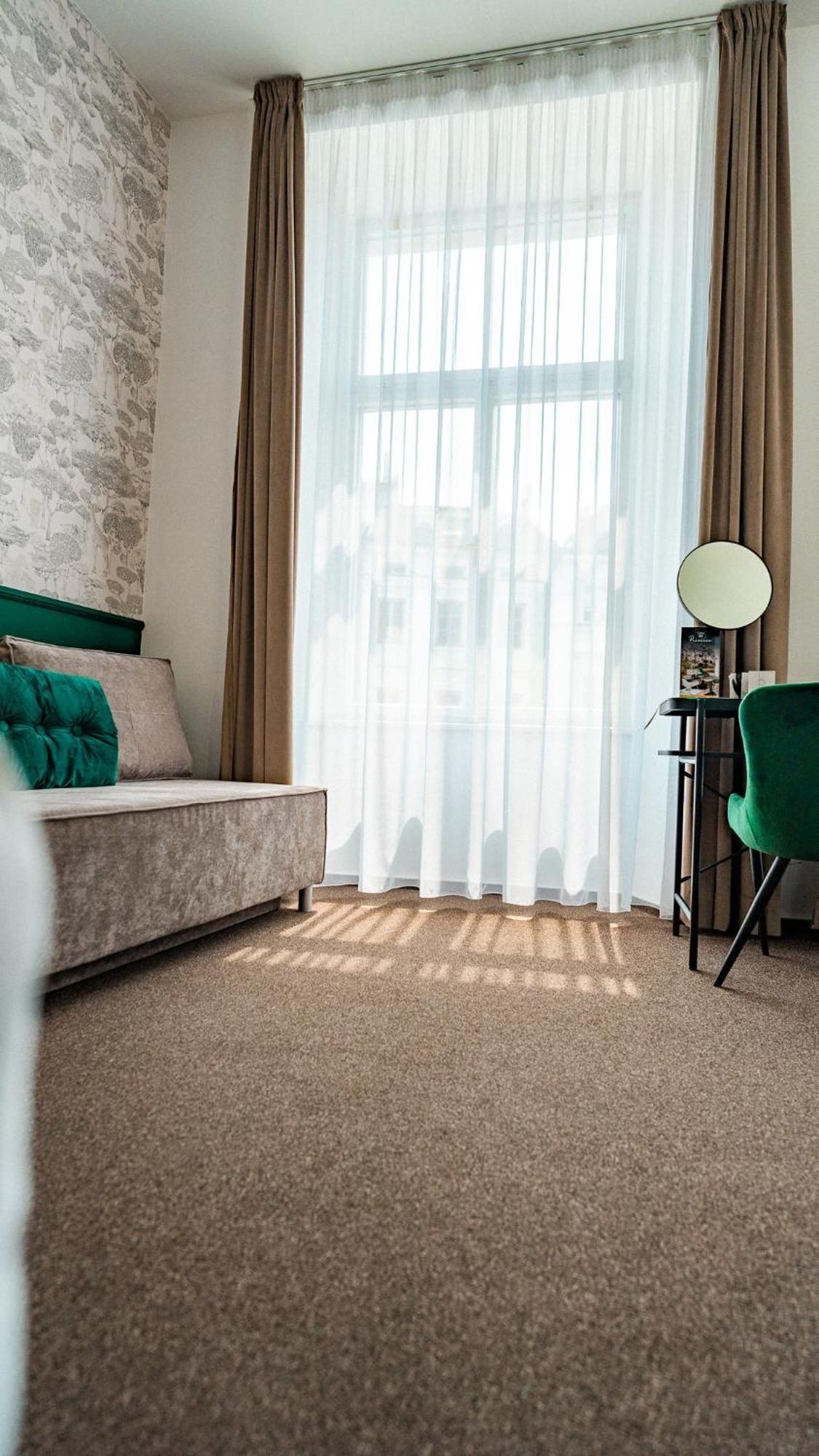 ホテル House Hradec Králové エクステリア 写真