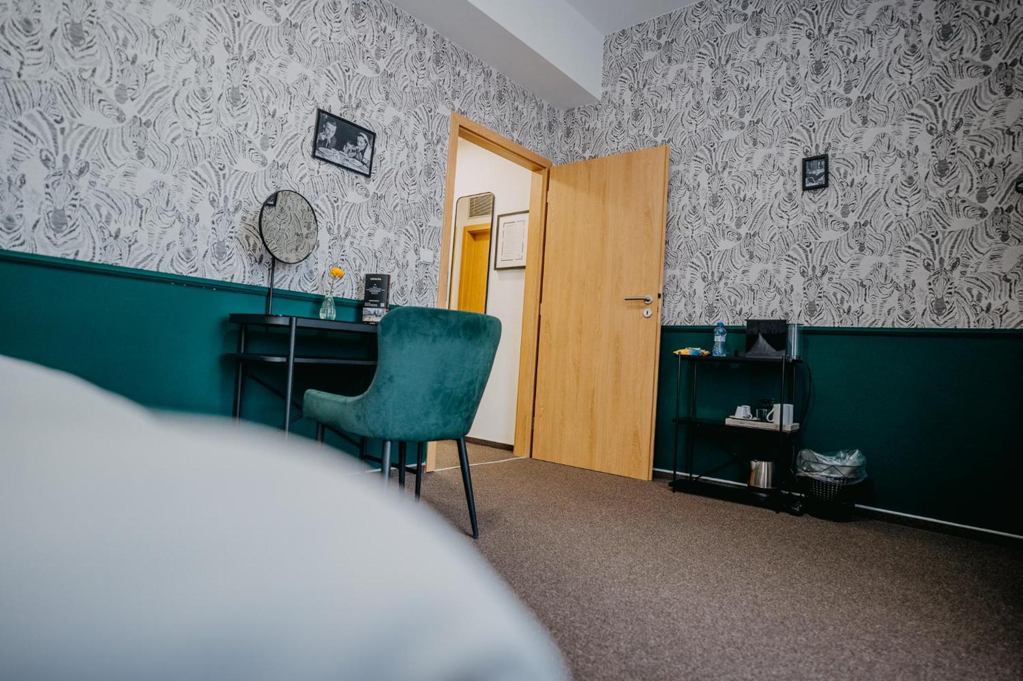 ホテル House Hradec Králové エクステリア 写真